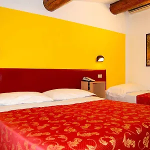 Hotel Mantegna Stazione, Mantua